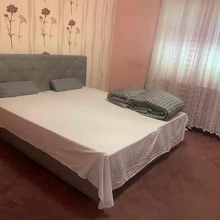 Haus Tun Apartman *